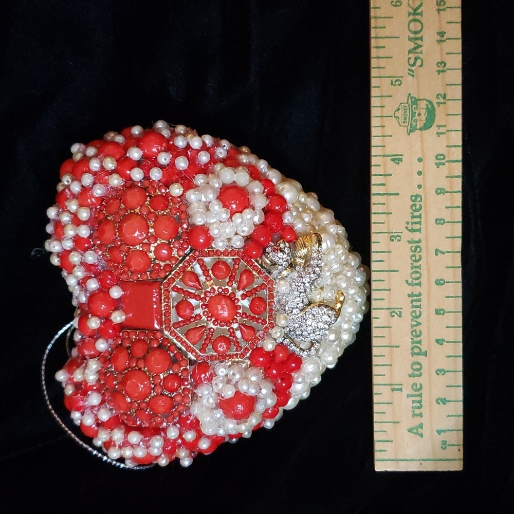 Designs by Collette Jeweled Heart by cherryboring - Picture 5 of 8